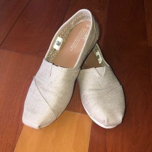Khaki shimmer Toms